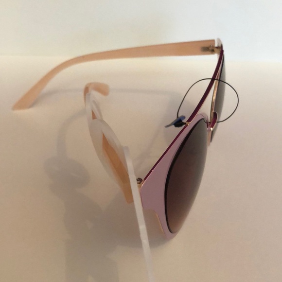 FASHION ROUND CAT LENSE MAUVE 100% UV SUNGLASSES - Picture 4 of 8